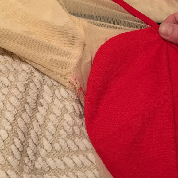 Arden B. (NWT) - Beautiful Red Dress with Nude sleeves - Picture 8 of 9